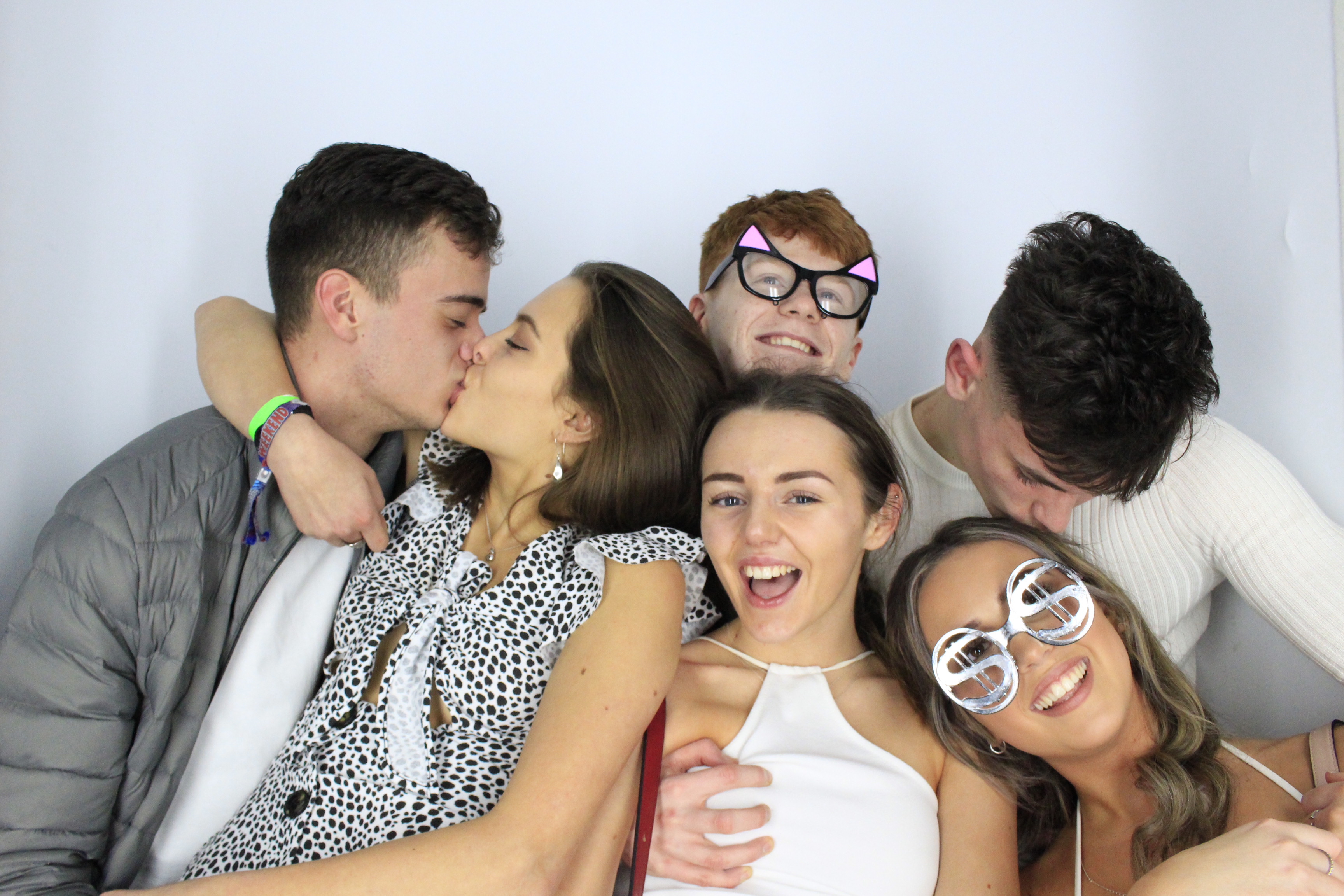 Issy & Alice's 18th Birthday Party | View more photos from the event at gallery.myphotoboothexperience.co.uk/u/MyPhotoBoothExperienceLtd/Issy-Alices-18th-Birthday-Party